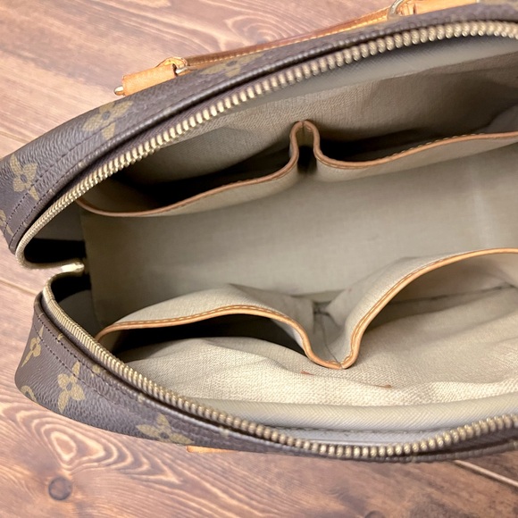 Louis Vuitton Vintage Monogram Canvas Trouville Satchel - Picture 5 of 12